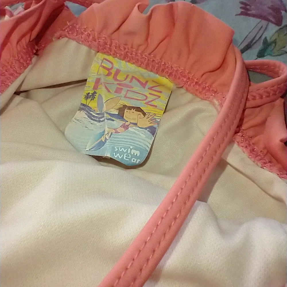 Swim suits - Picture 2 of 7